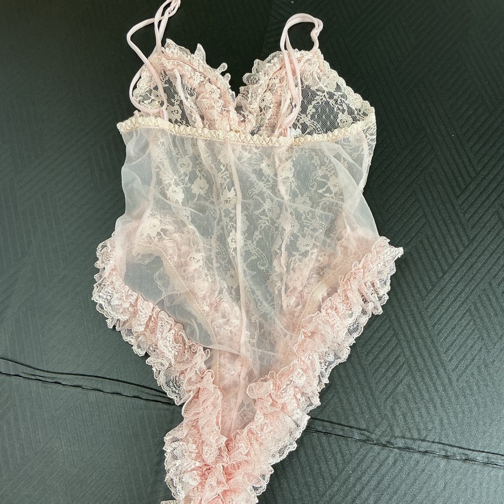 Vintage Elegant Pink Lace Bodysuit - Picture 2 of 5